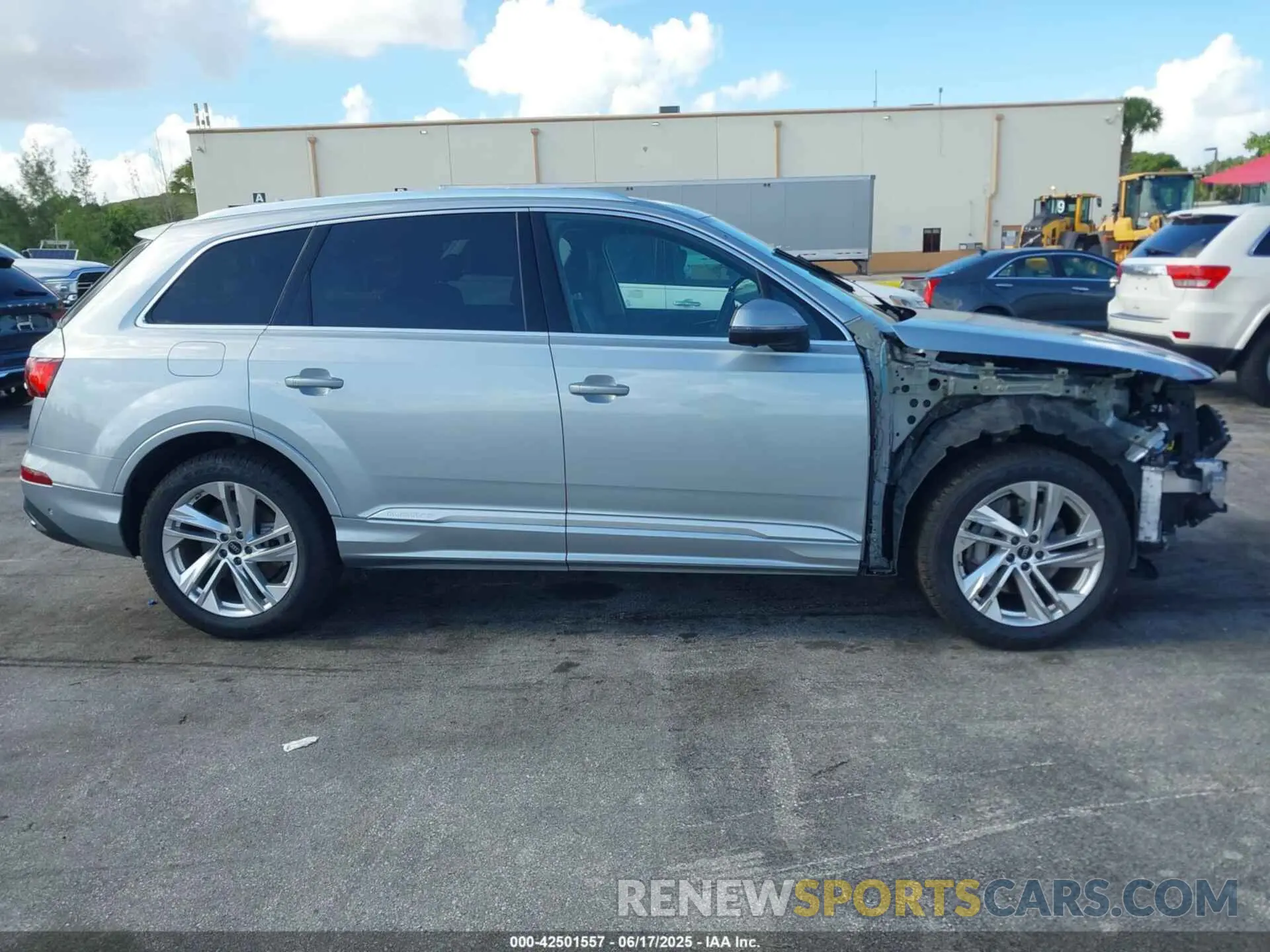 14 Photograph of a damaged car WA1LXBF72RD006200 AUDI Q7 2024