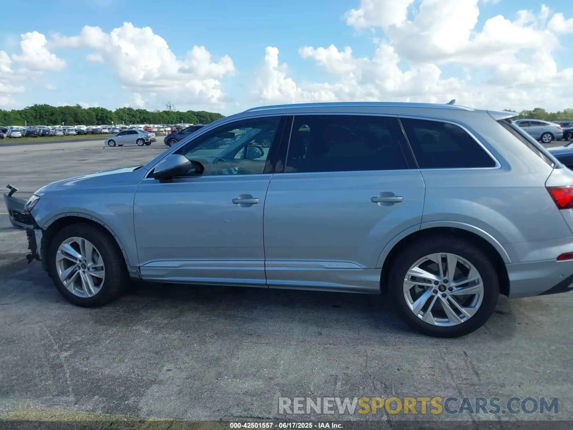 15 Photograph of a damaged car WA1LXBF72RD006200 AUDI Q7 2024