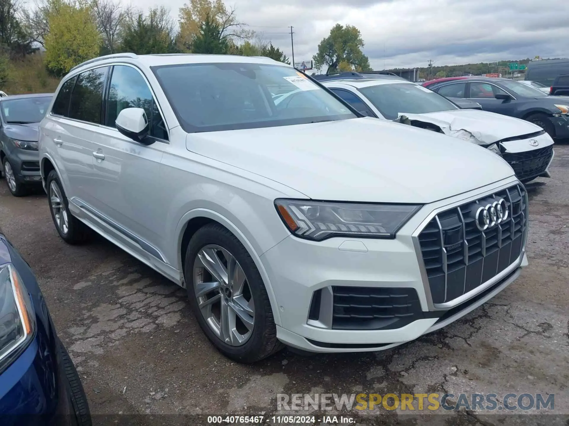 1 Photograph of a damaged car WA1LXBF72RD008707 AUDI Q7 2024