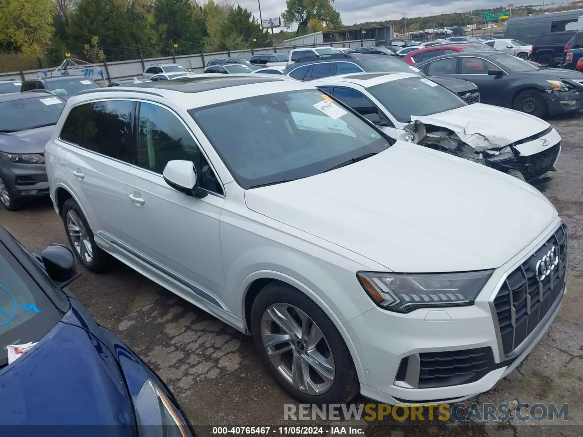 14 Photograph of a damaged car WA1LXBF72RD008707 AUDI Q7 2024