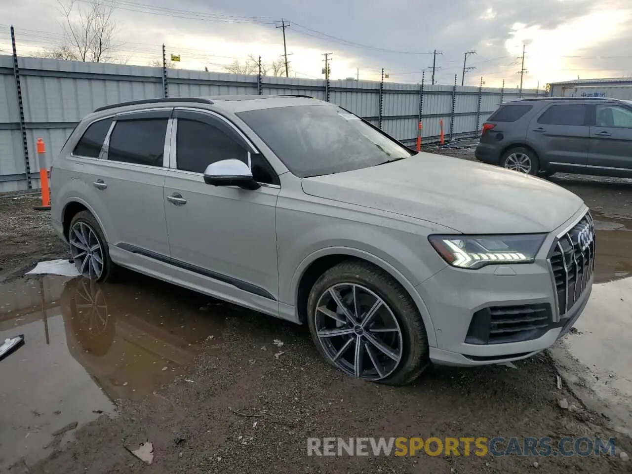 4 Photograph of a damaged car WA1LXBF79RD010132 AUDI Q7 2024