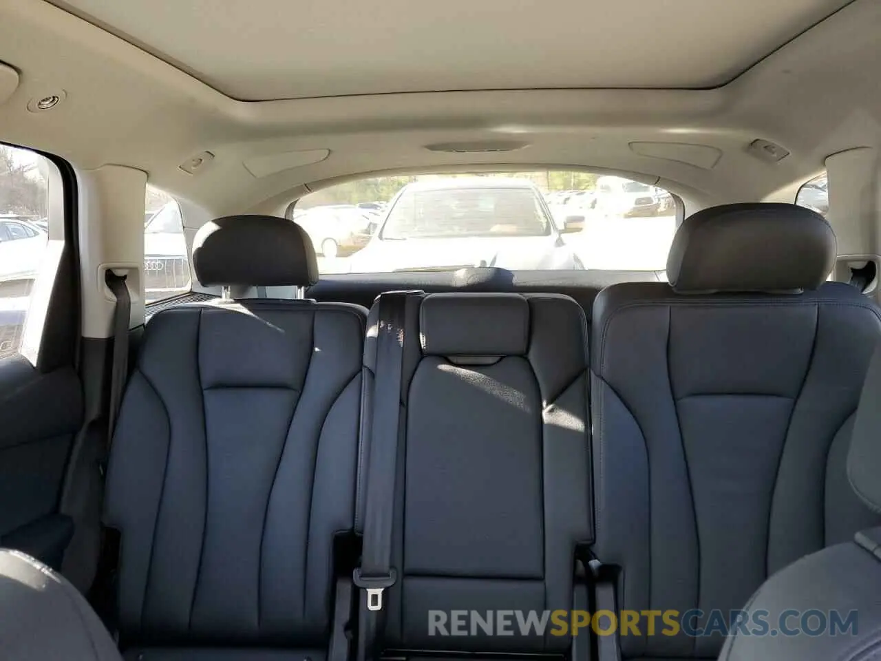 10 Photograph of a damaged car WA1LXBF7XRD004548 AUDI Q7 2024
