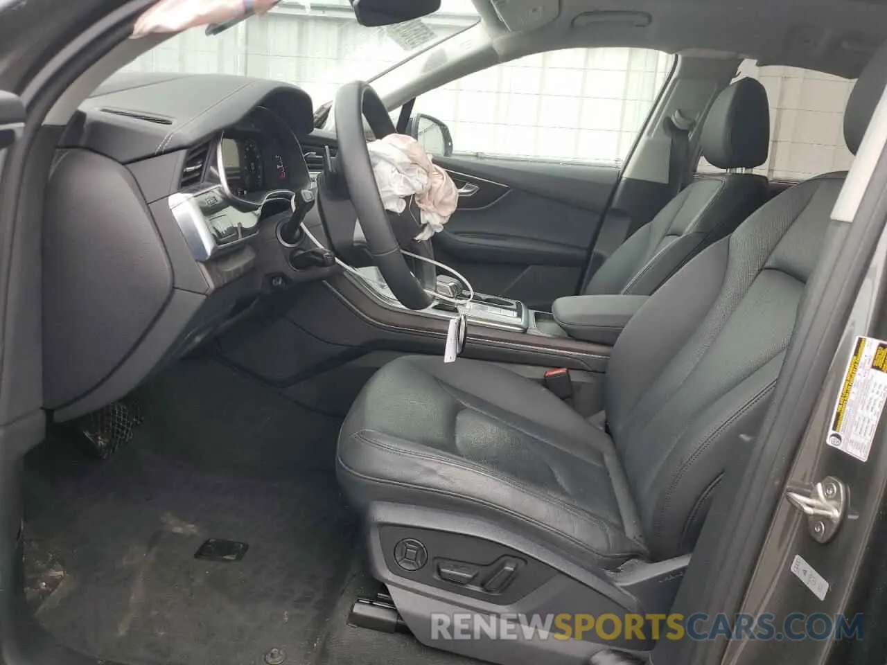 7 Photograph of a damaged car WA1VXBF71RD009405 AUDI Q7 2024