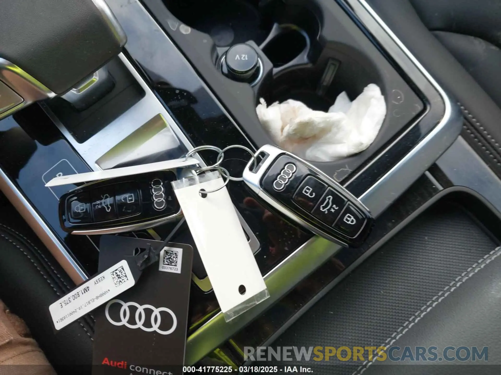 11 Photograph of a damaged car WA1ACBF7XSD020452 AUDI Q7 2025