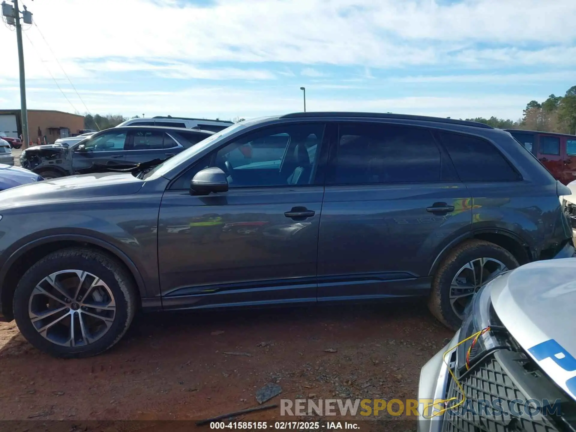 15 Photograph of a damaged car WA1LCBF70SD000963 AUDI Q7 2025