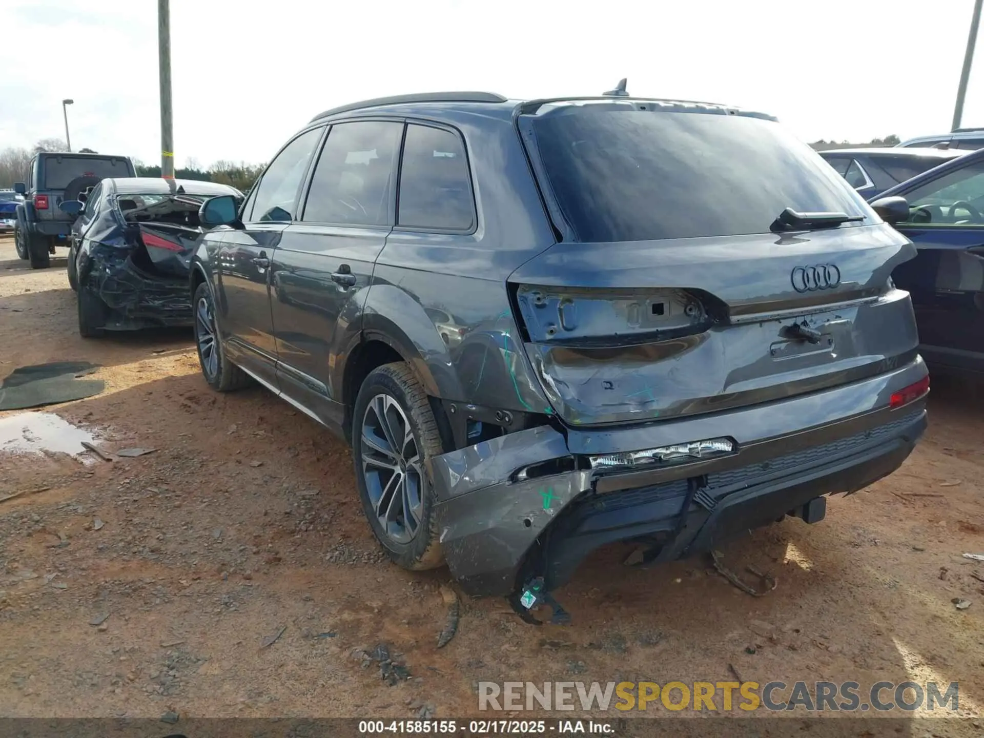 3 Photograph of a damaged car WA1LCBF70SD000963 AUDI Q7 2025