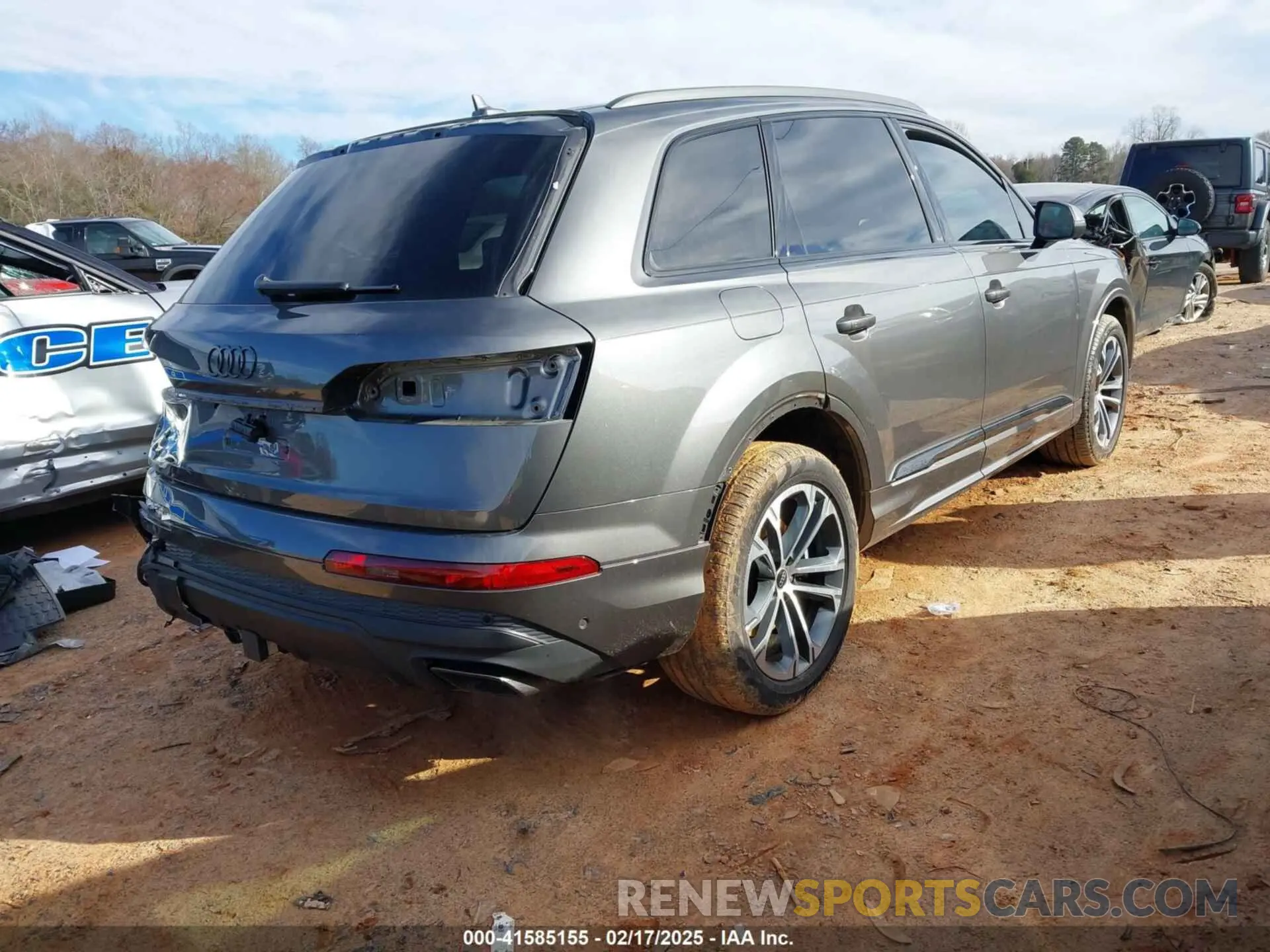 4 Photograph of a damaged car WA1LCBF70SD000963 AUDI Q7 2025