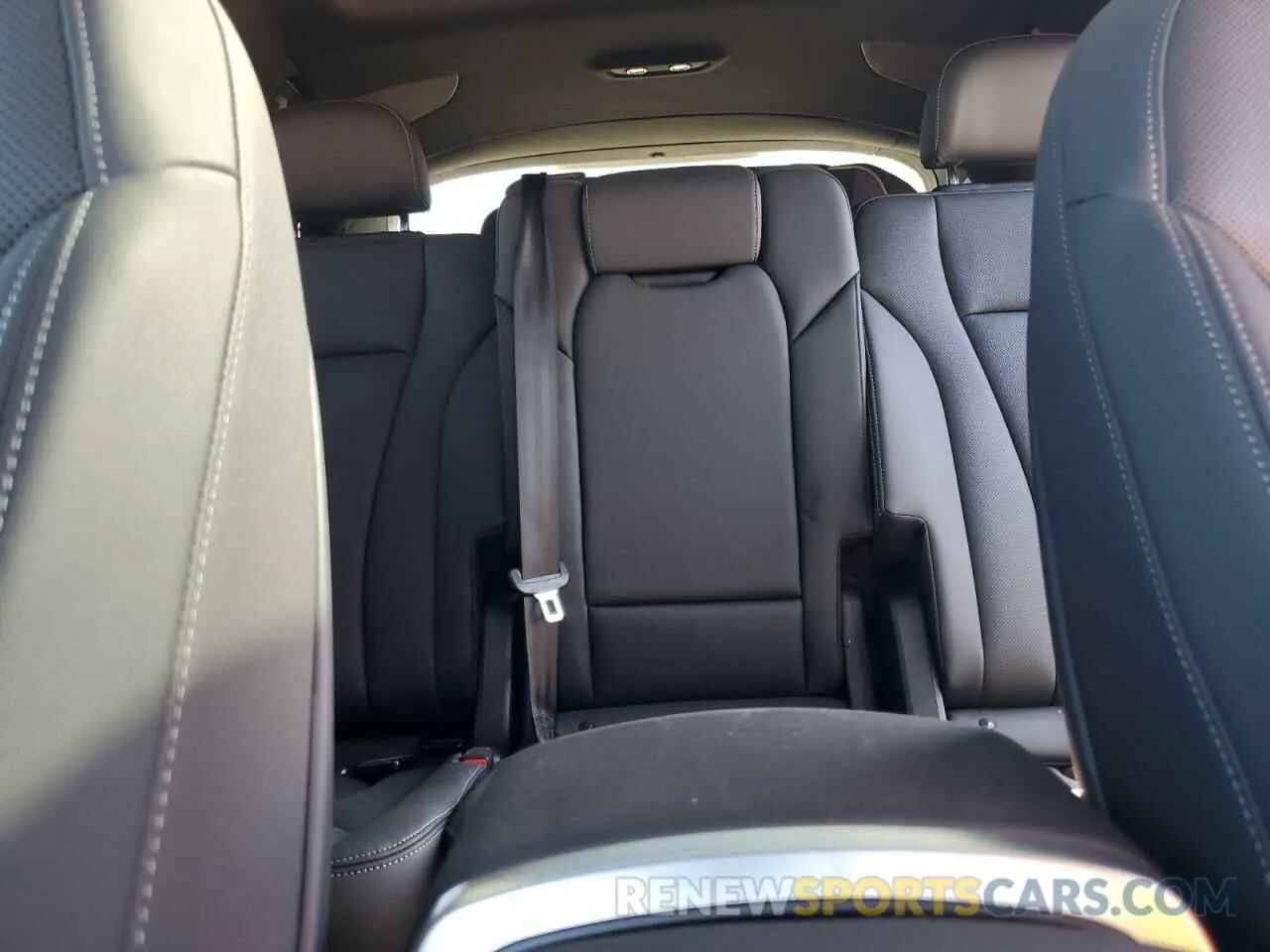 10 Photograph of a damaged car WA1LCBF75SD008363 AUDI Q7 2025