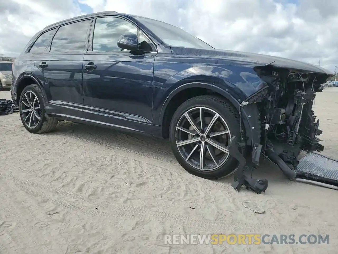 4 Photograph of a damaged car WA1LCBF75SD009268 AUDI Q7 2025