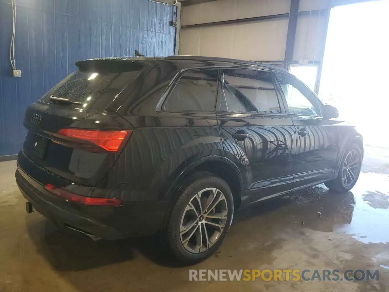 3 Photograph of a damaged car WA1LCBF76SD004452 AUDI Q7 2025