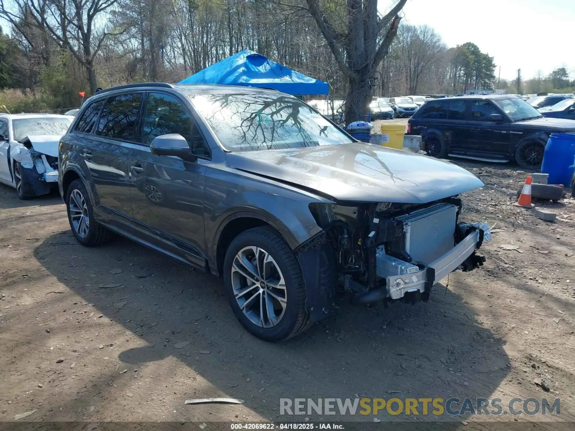 1 Photograph of a damaged car WA1LCBF7XSD002798 AUDI Q7 2025