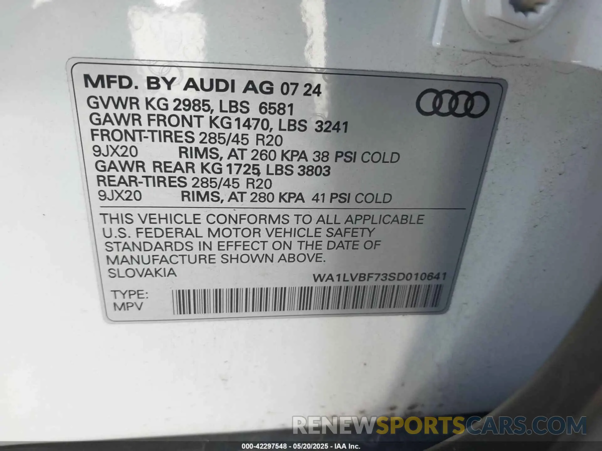 9 Photograph of a damaged car WA1LVBF73SD010641 AUDI Q7 2025