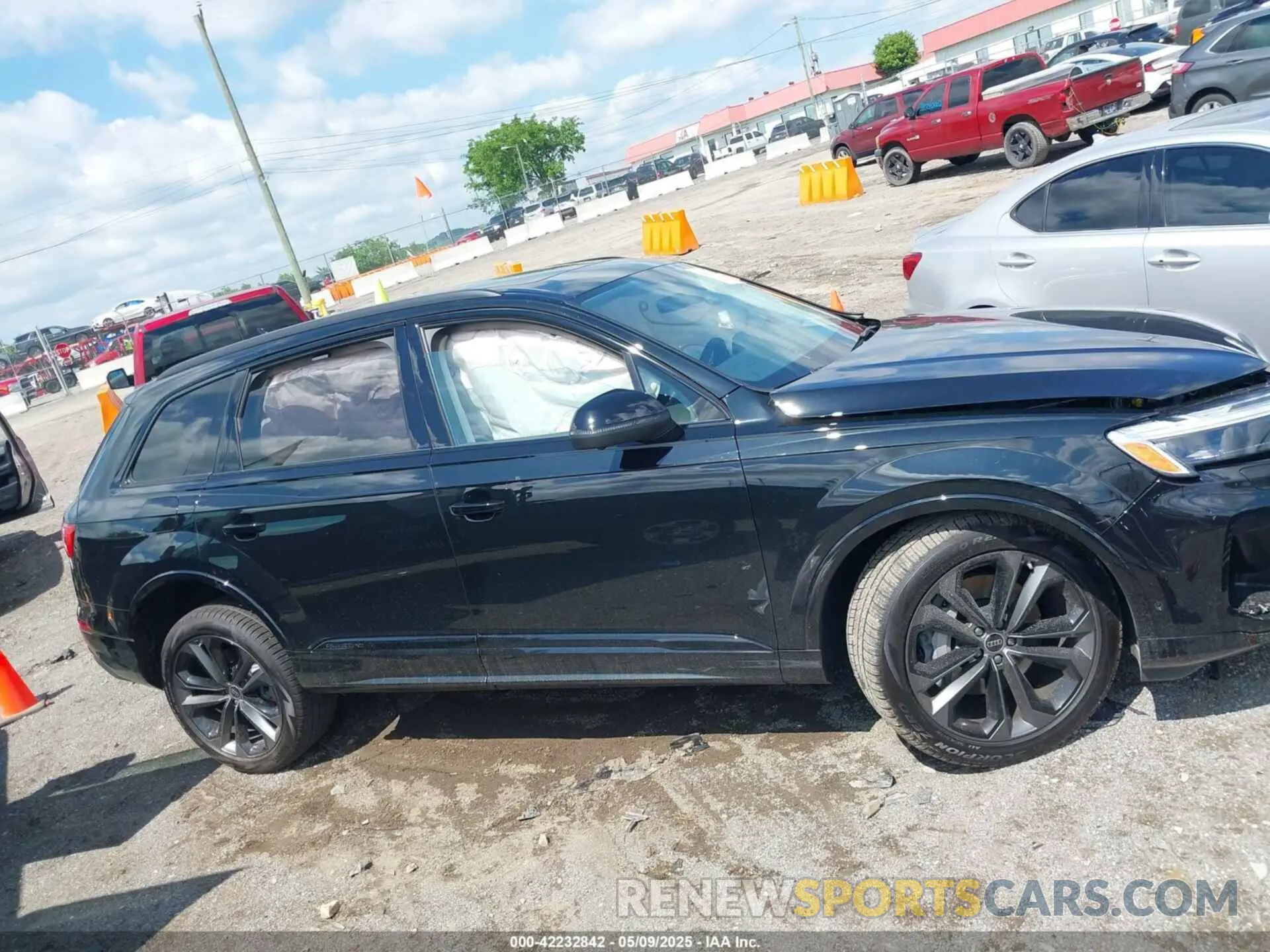 13 Photograph of a damaged car WA1LVBF73SD024894 AUDI Q7 2025
