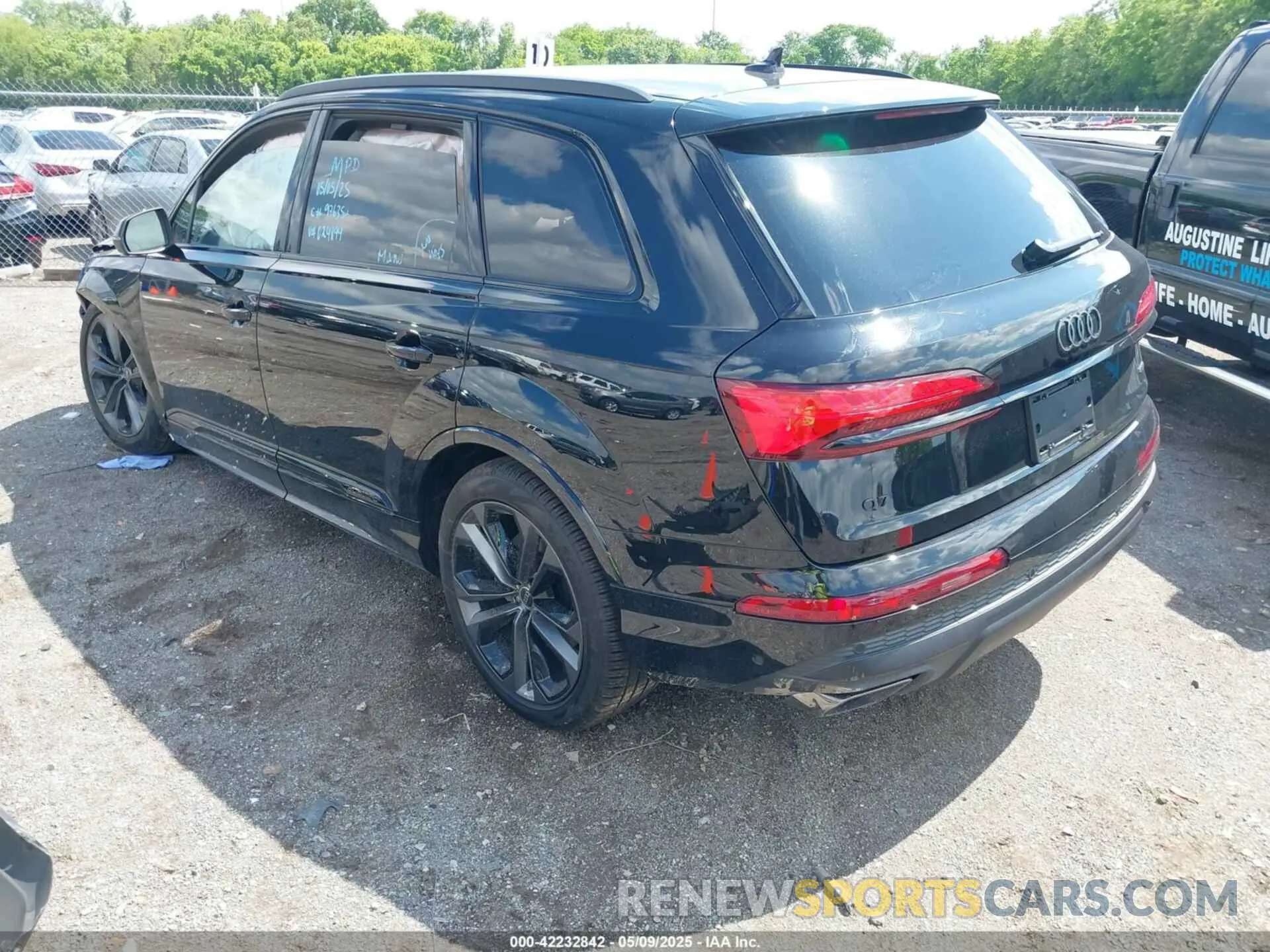 3 Photograph of a damaged car WA1LVBF73SD024894 AUDI Q7 2025