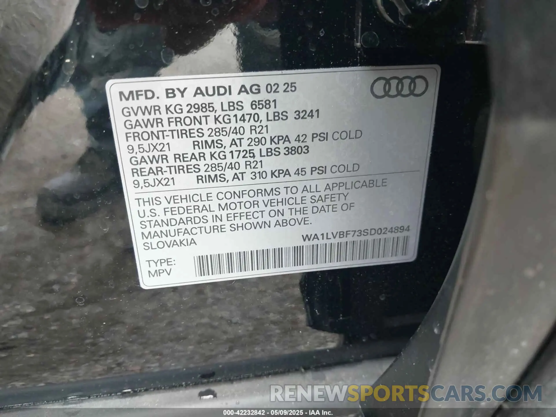 9 Photograph of a damaged car WA1LVBF73SD024894 AUDI Q7 2025