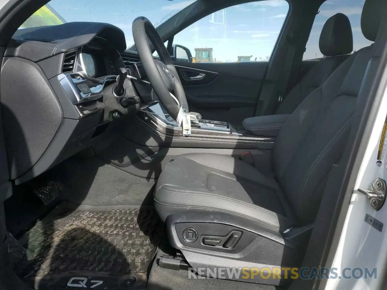 7 Photograph of a damaged car WA1LVBF75SD008924 AUDI Q7 2025