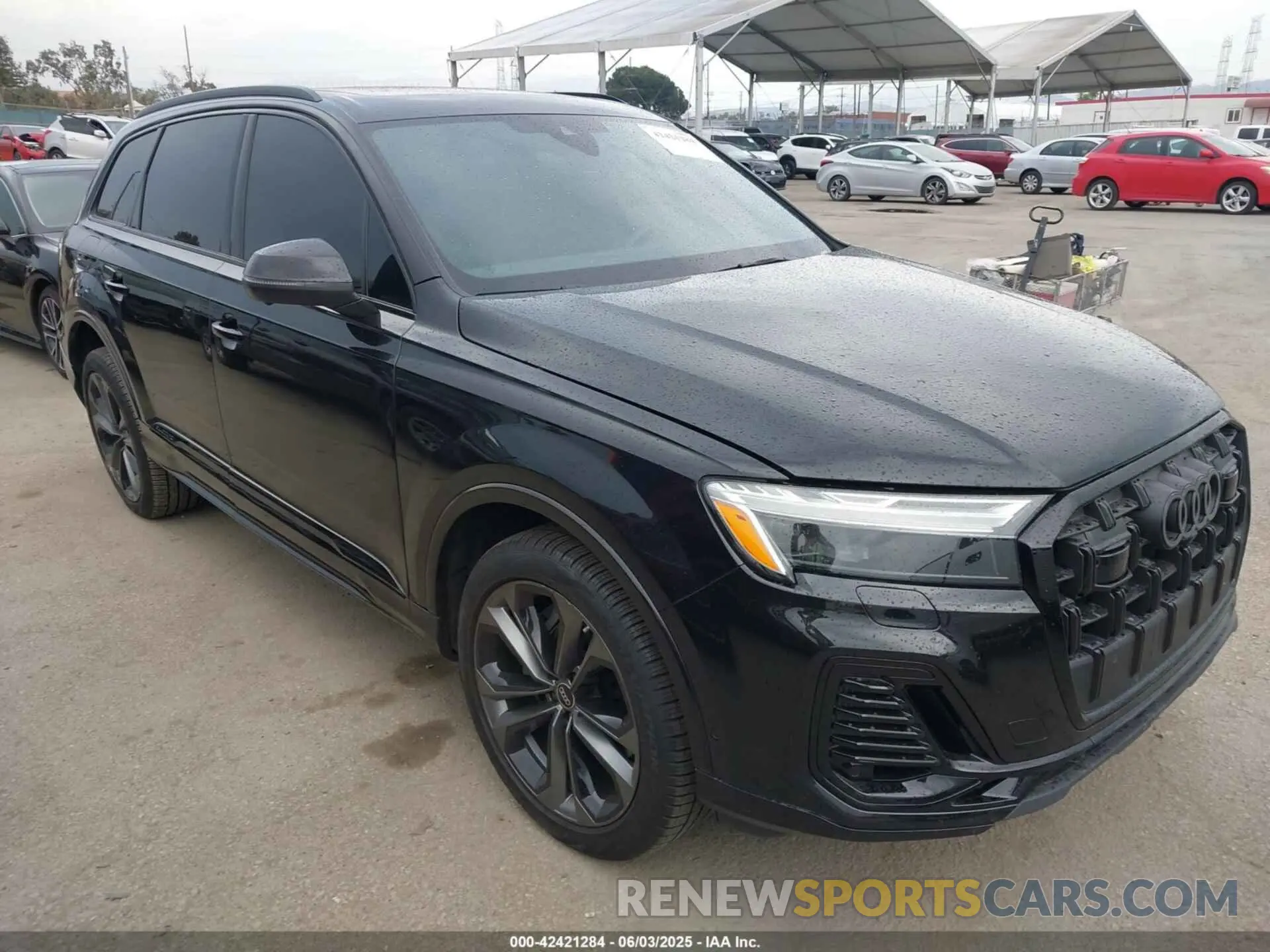 1 Photograph of a damaged car WA1LVBF76SD005899 AUDI Q7 2025