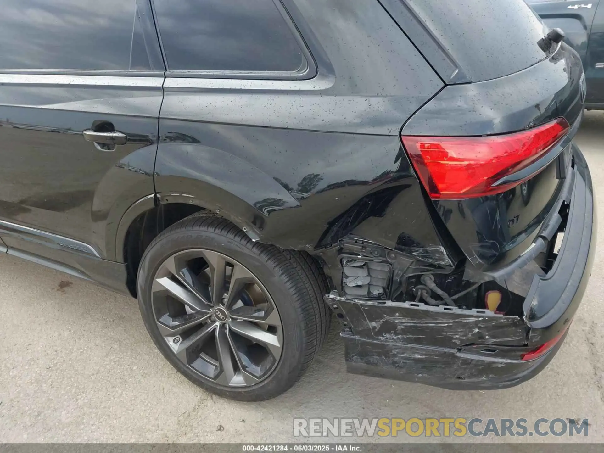18 Photograph of a damaged car WA1LVBF76SD005899 AUDI Q7 2025