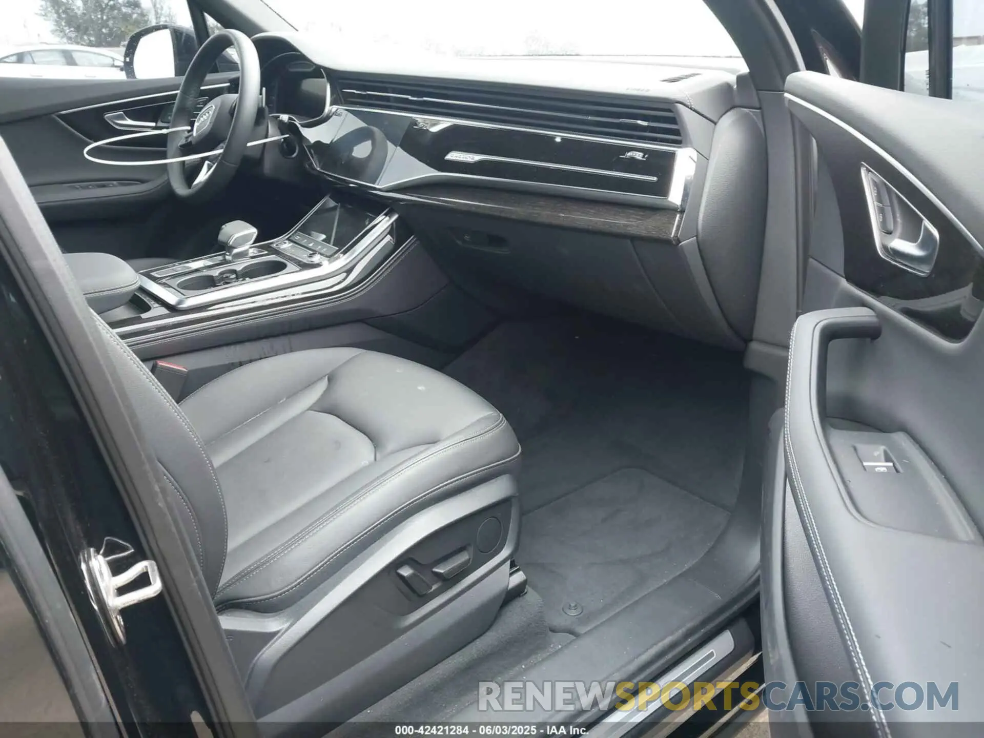 5 Photograph of a damaged car WA1LVBF76SD005899 AUDI Q7 2025