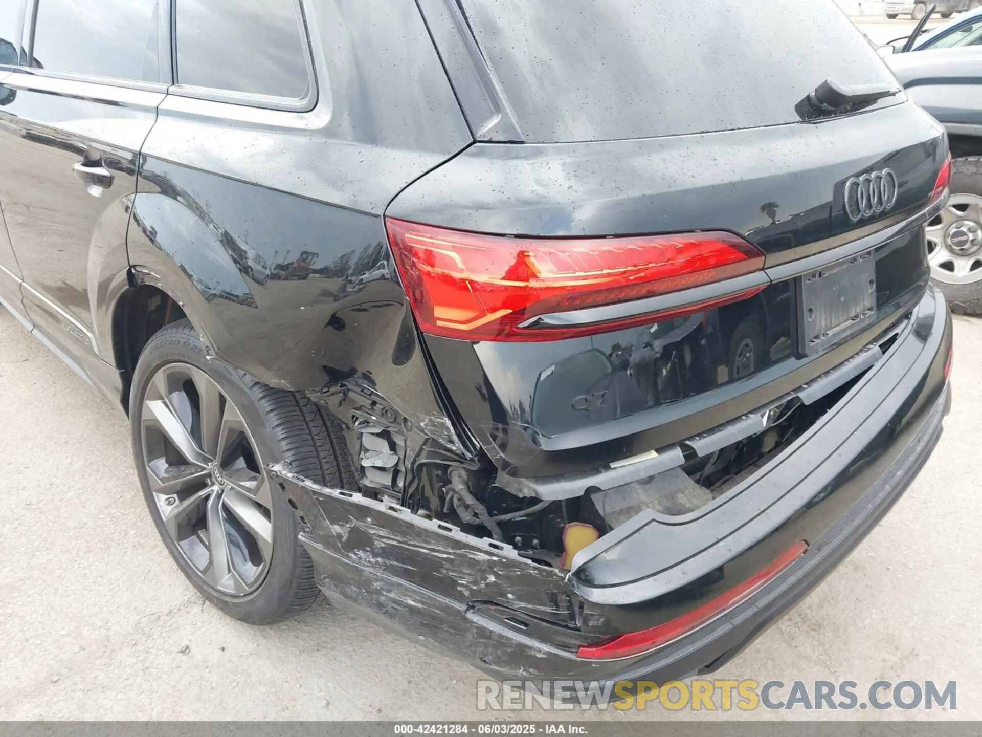 6 Photograph of a damaged car WA1LVBF76SD005899 AUDI Q7 2025