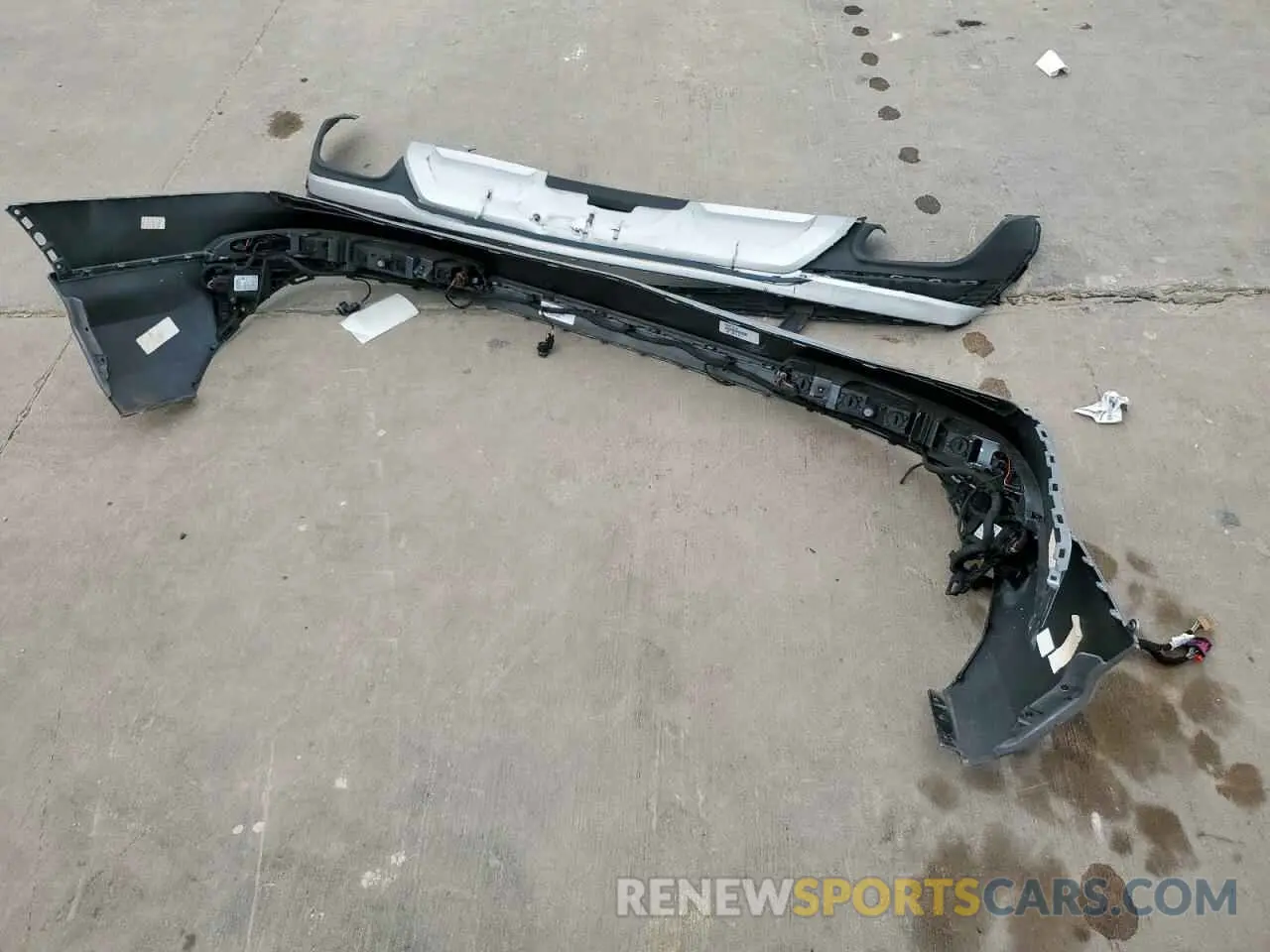 13 Photograph of a damaged car WA1LVBF78SD005452 AUDI Q7 2025