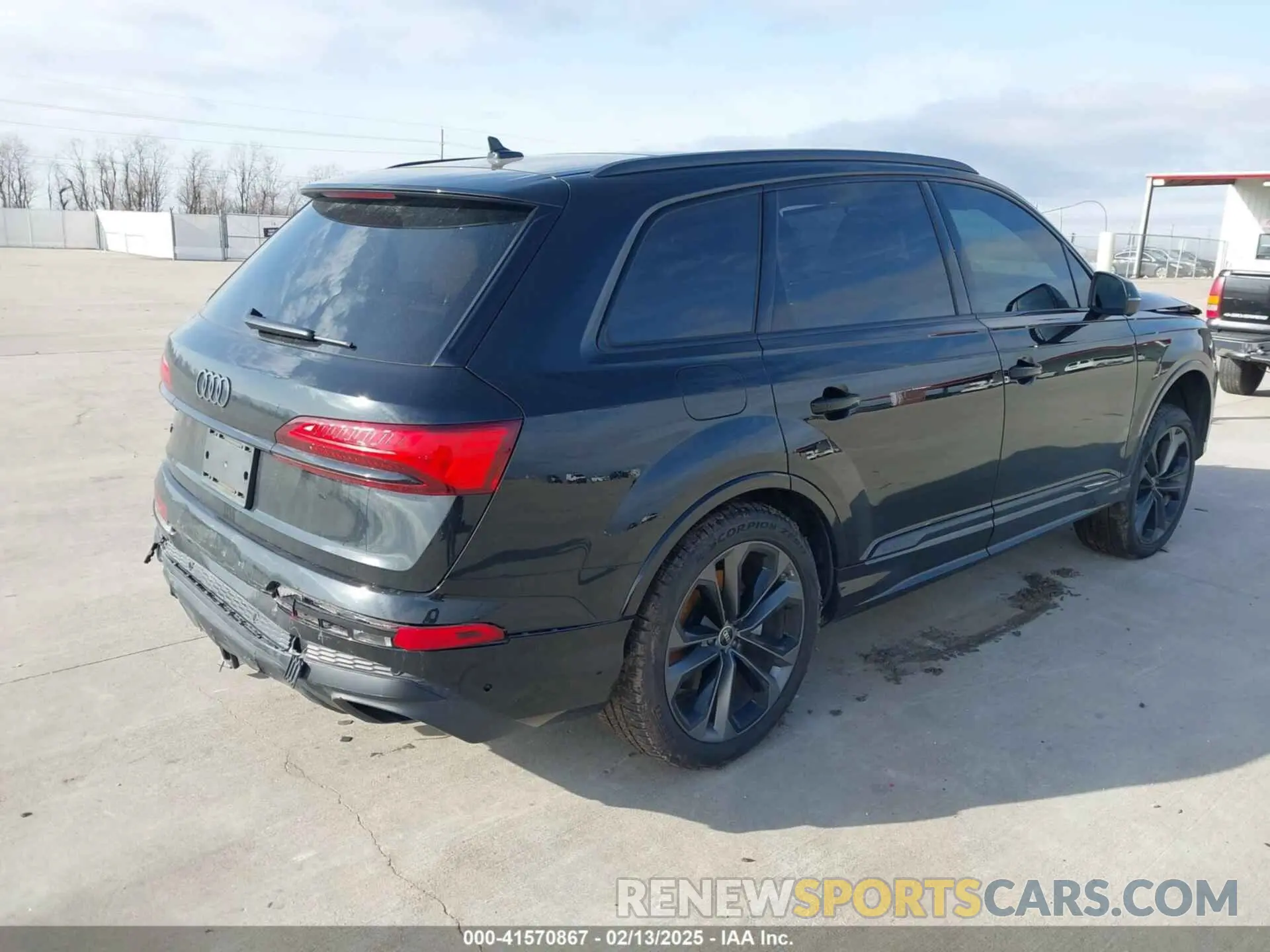 4 Photograph of a damaged car WA1VVBF71SD005799 AUDI Q7 2025
