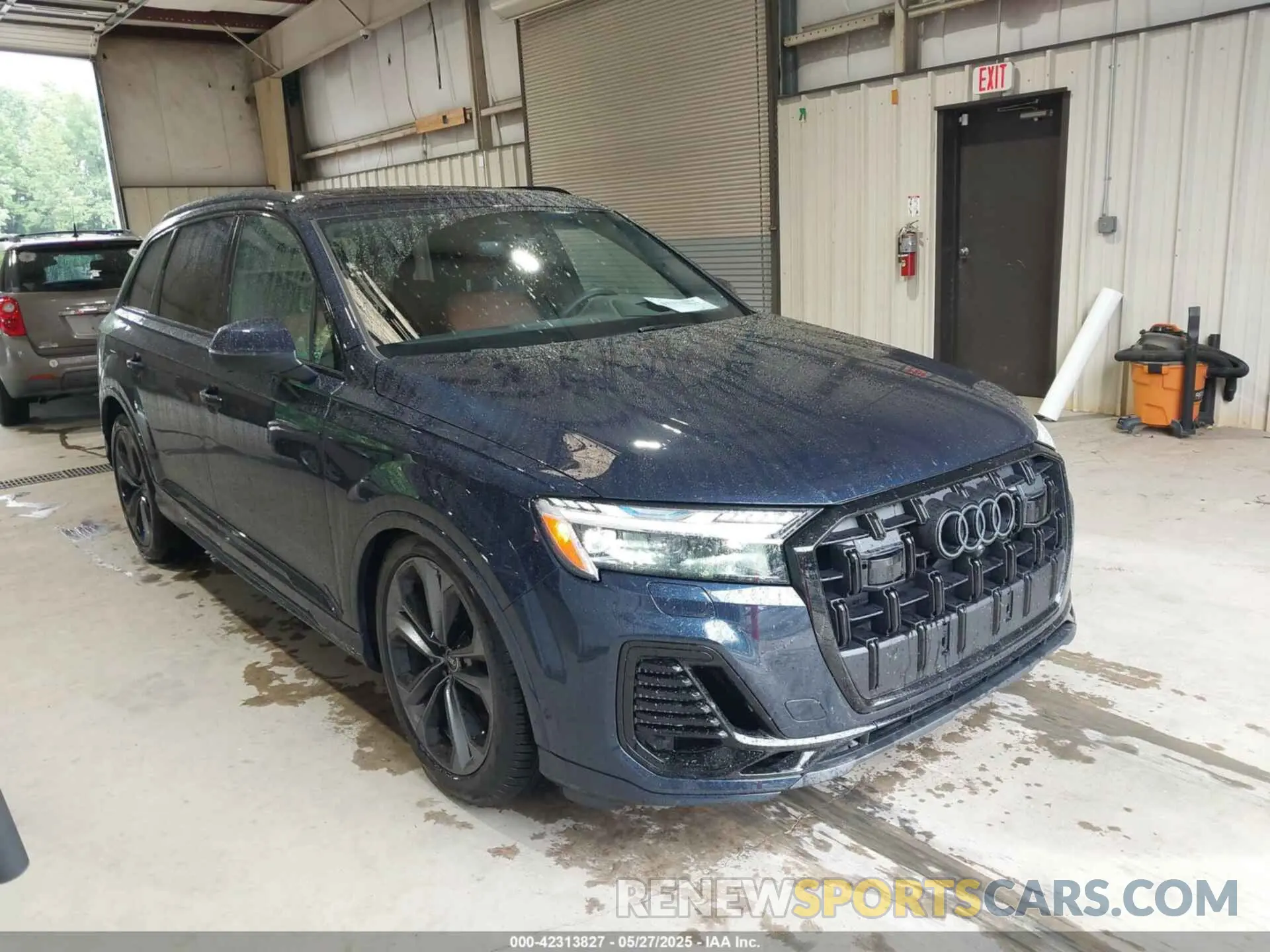 1 Photograph of a damaged car WA1VVBF72SD023213 AUDI Q7 2025