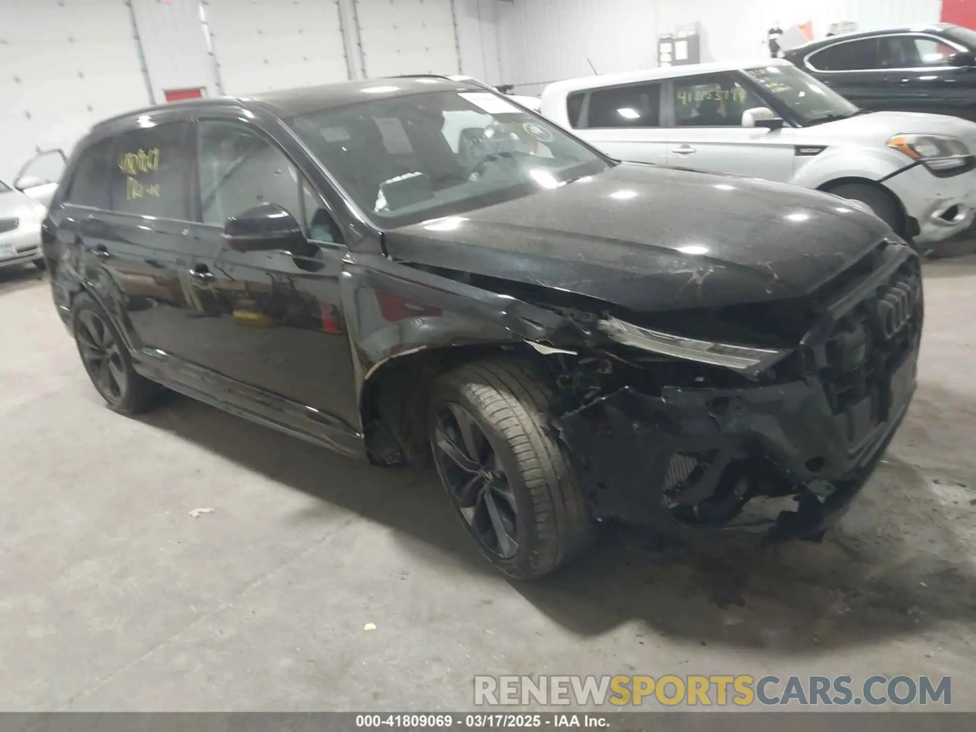1 Photograph of a damaged car WA1VVBF74SD010351 AUDI Q7 2025