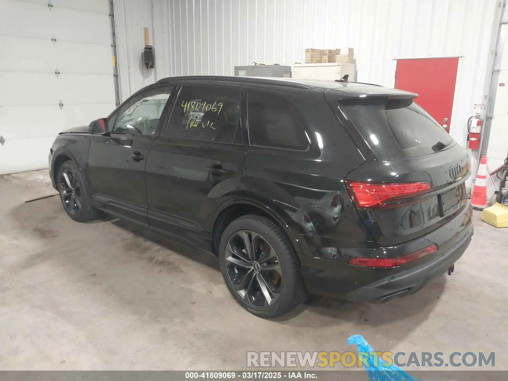 3 Photograph of a damaged car WA1VVBF74SD010351 AUDI Q7 2025