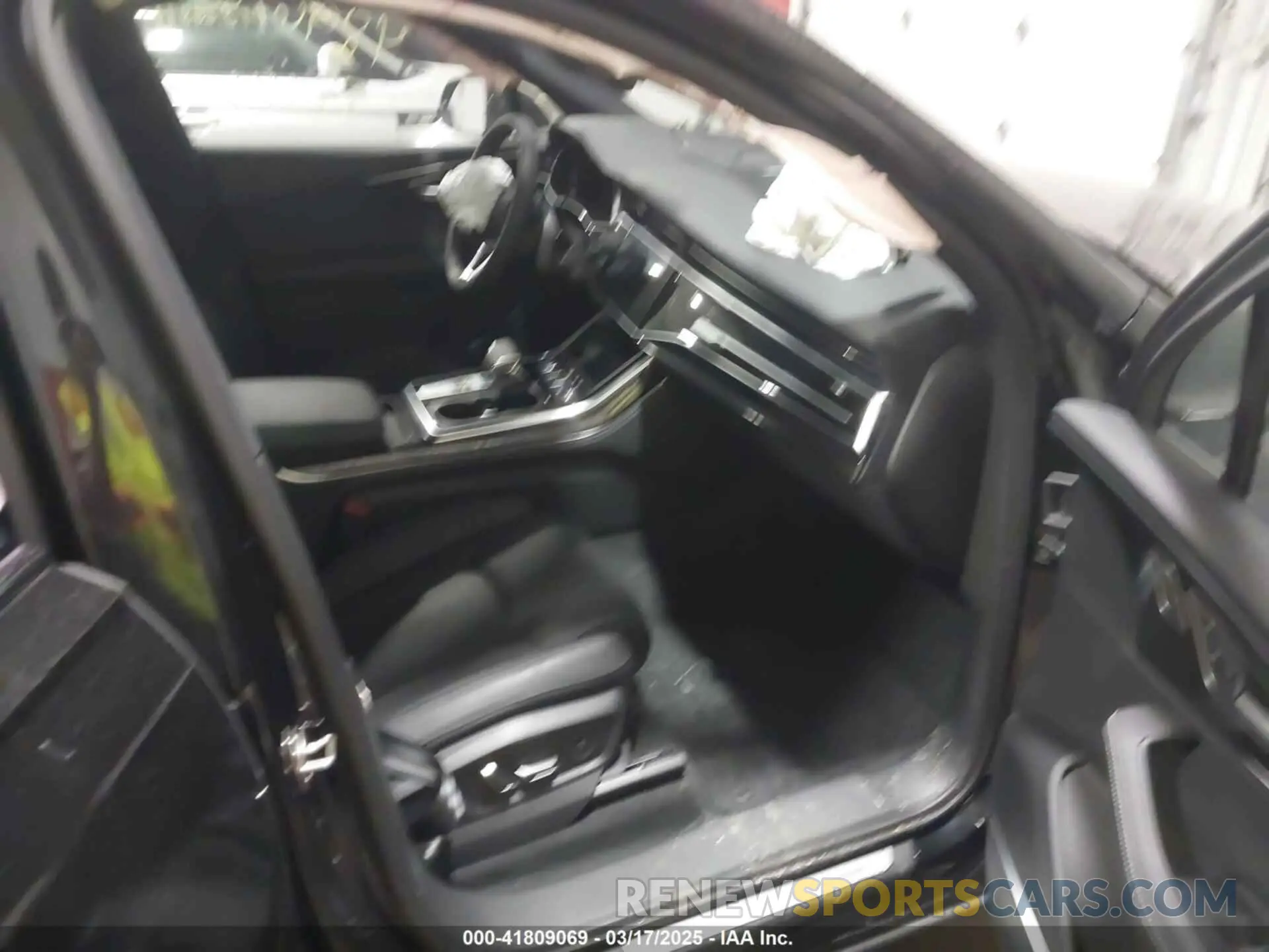 5 Photograph of a damaged car WA1VVBF74SD010351 AUDI Q7 2025