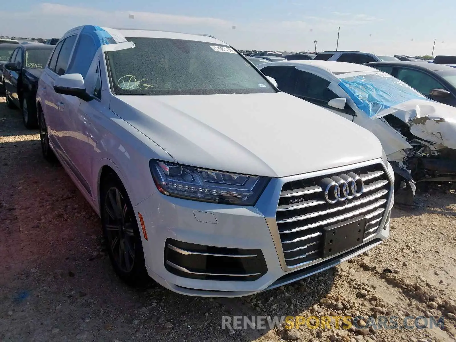 1 Photograph of a damaged car WA1LAAF7XKD048261 AUDI Q7 PREMIUM 2019