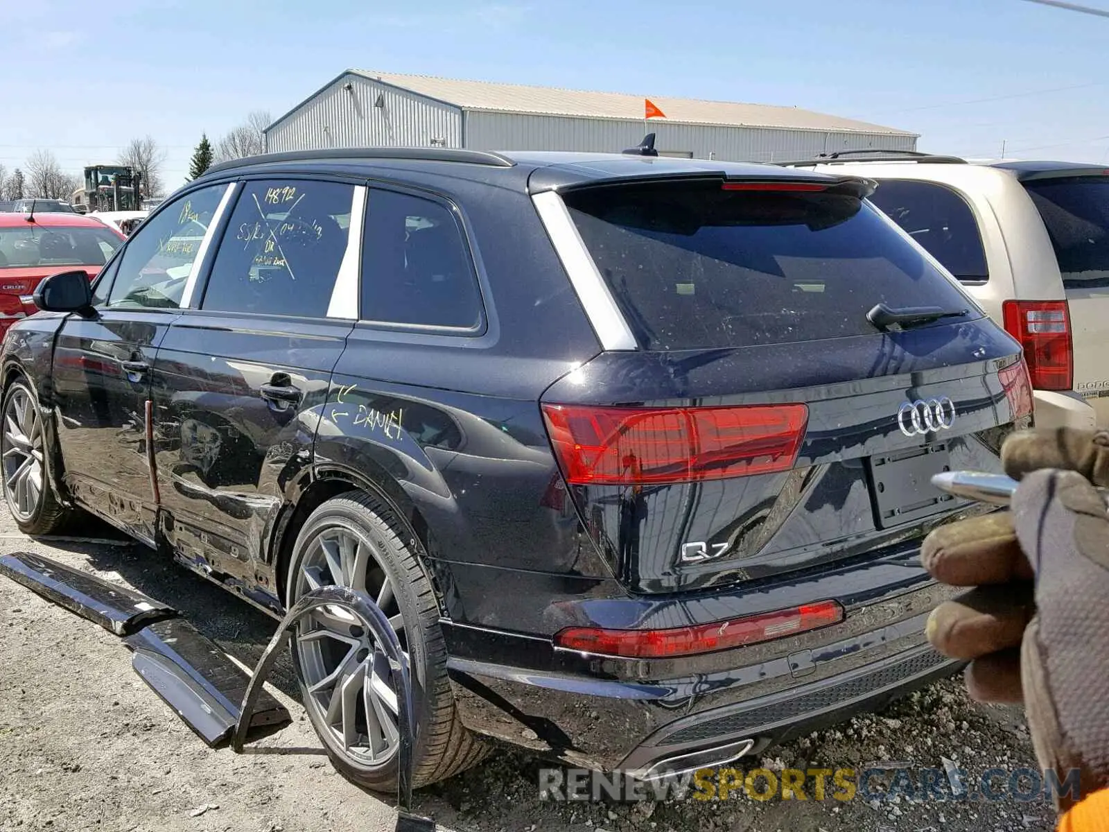 3 Photograph of a damaged car WA1WAAF79KD004247 AUDI Q7 TECHNIK 2019