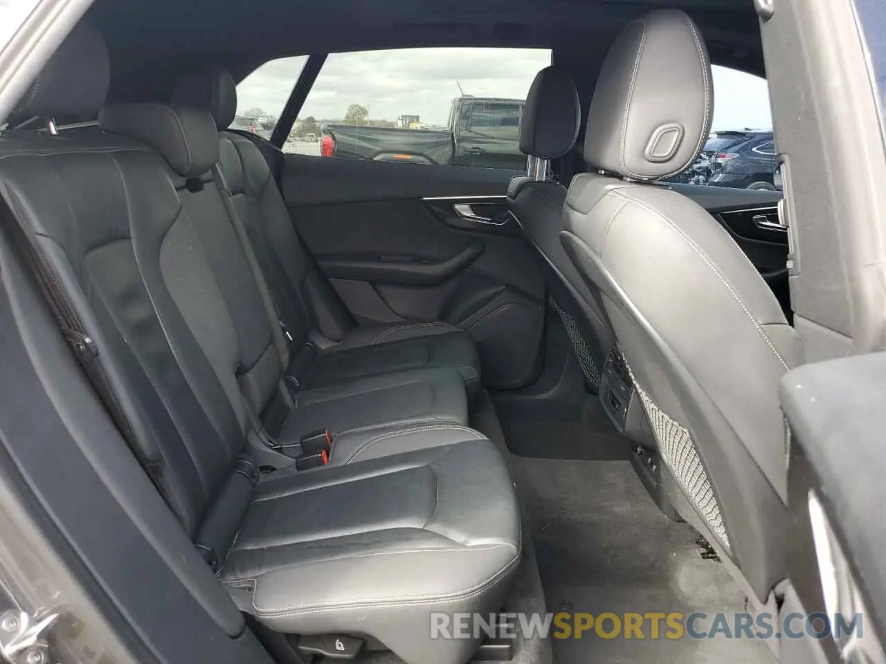 11 Photograph of a damaged car WA1AVAF14KD011861 AUDI Q8 2019