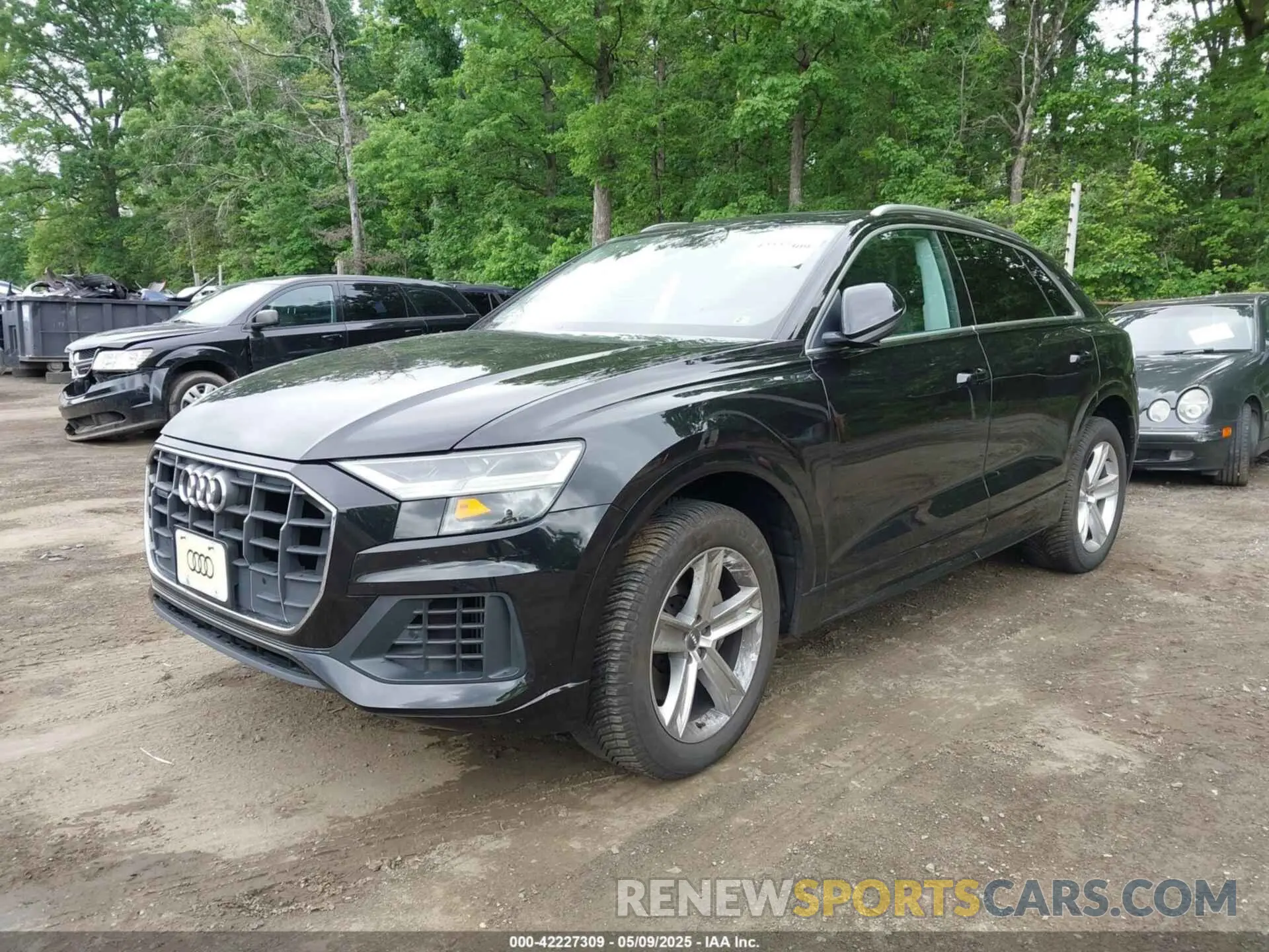 2 Photograph of a damaged car WA1AVAF16KD019301 AUDI Q8 2019