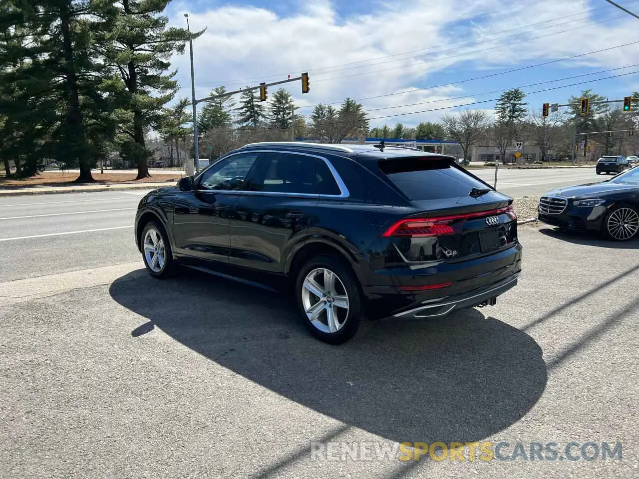 3 Photograph of a damaged car WA1AVAF17KD016018 AUDI Q8 2019