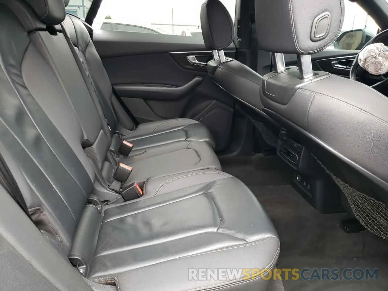 11 Photograph of a damaged car WA1AVAF19KD016537 AUDI Q8 2019