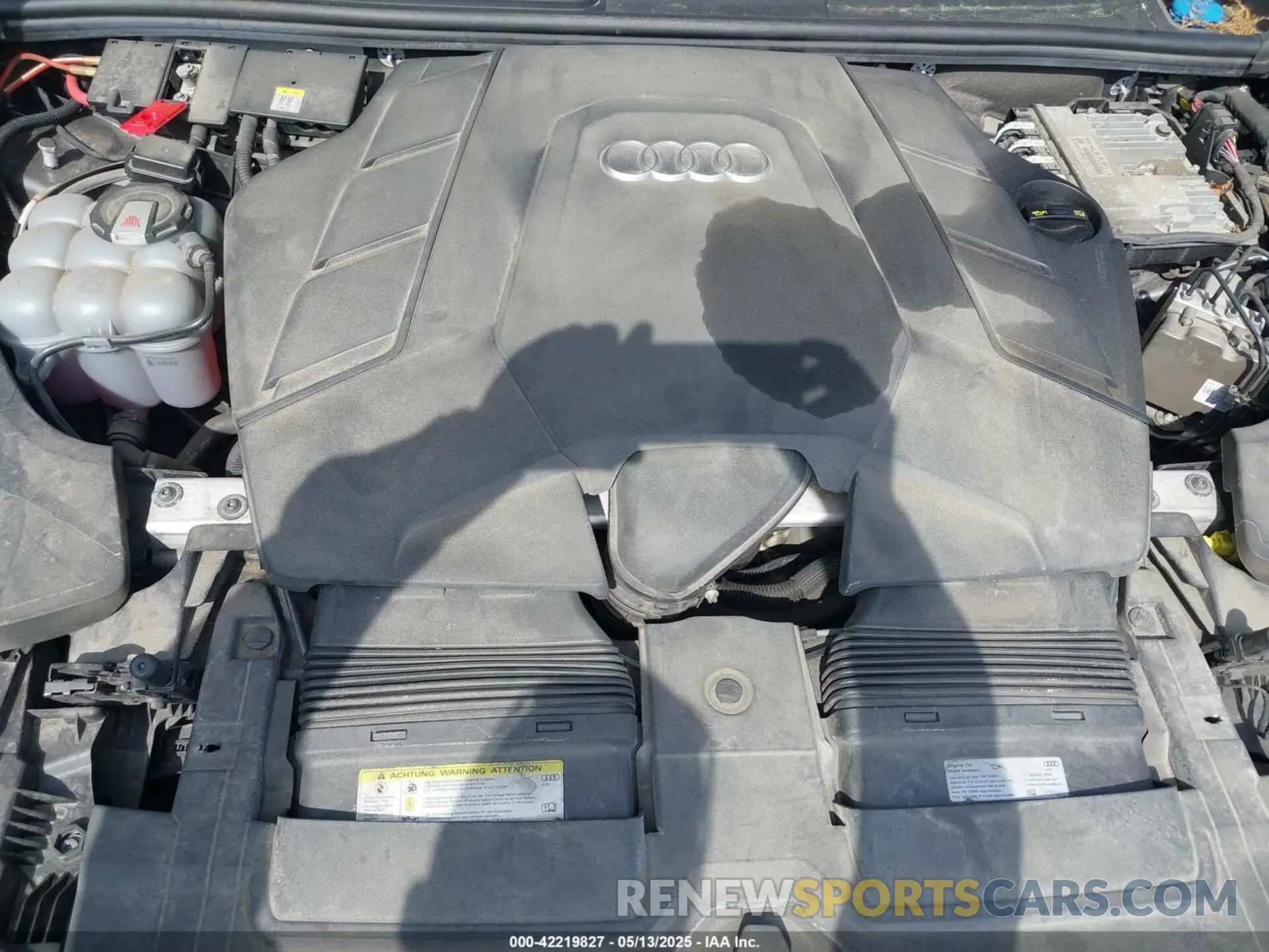 10 Photograph of a damaged car WA1BVAF10KD008895 AUDI Q8 2019