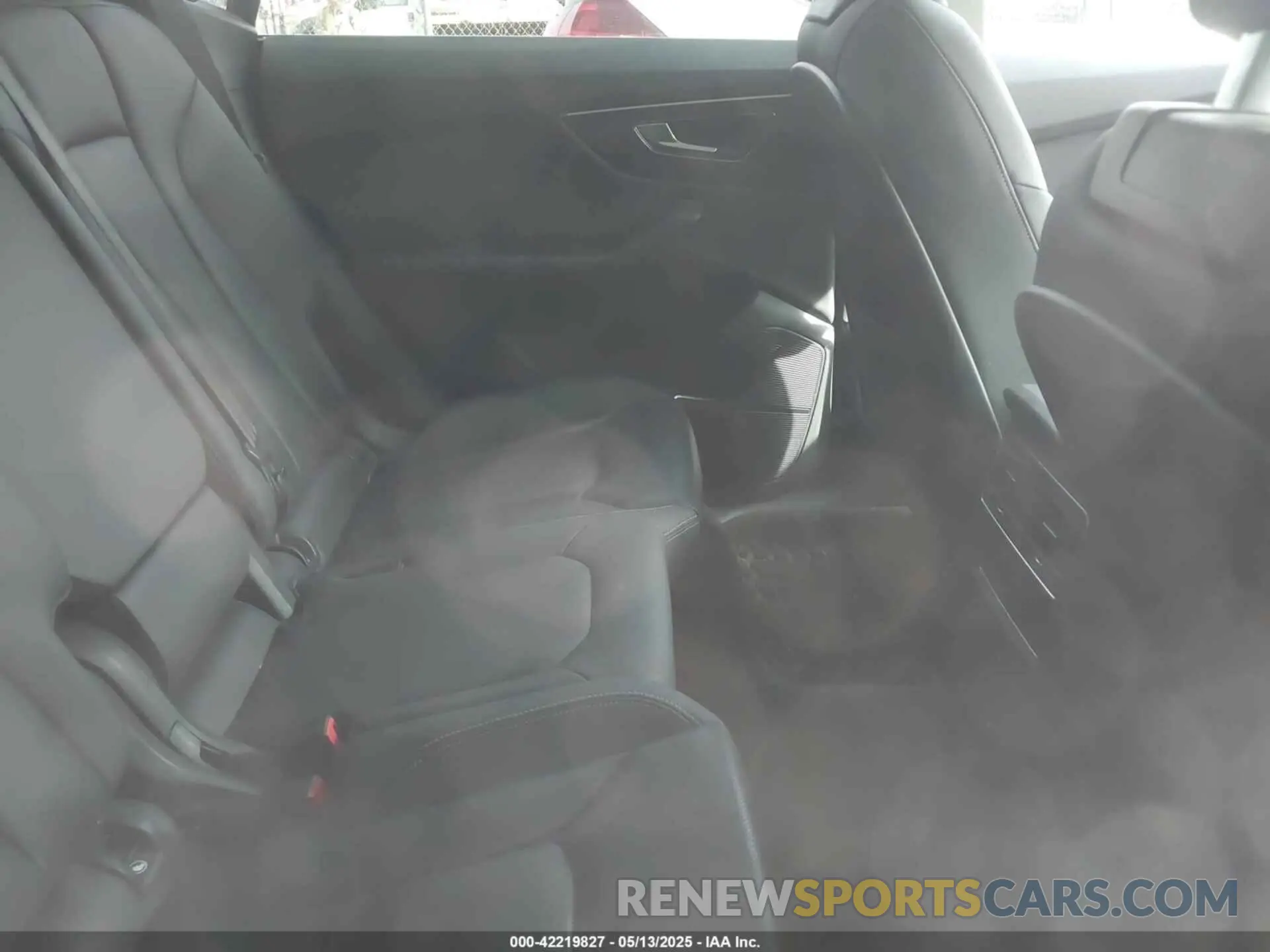 8 Photograph of a damaged car WA1BVAF10KD008895 AUDI Q8 2019