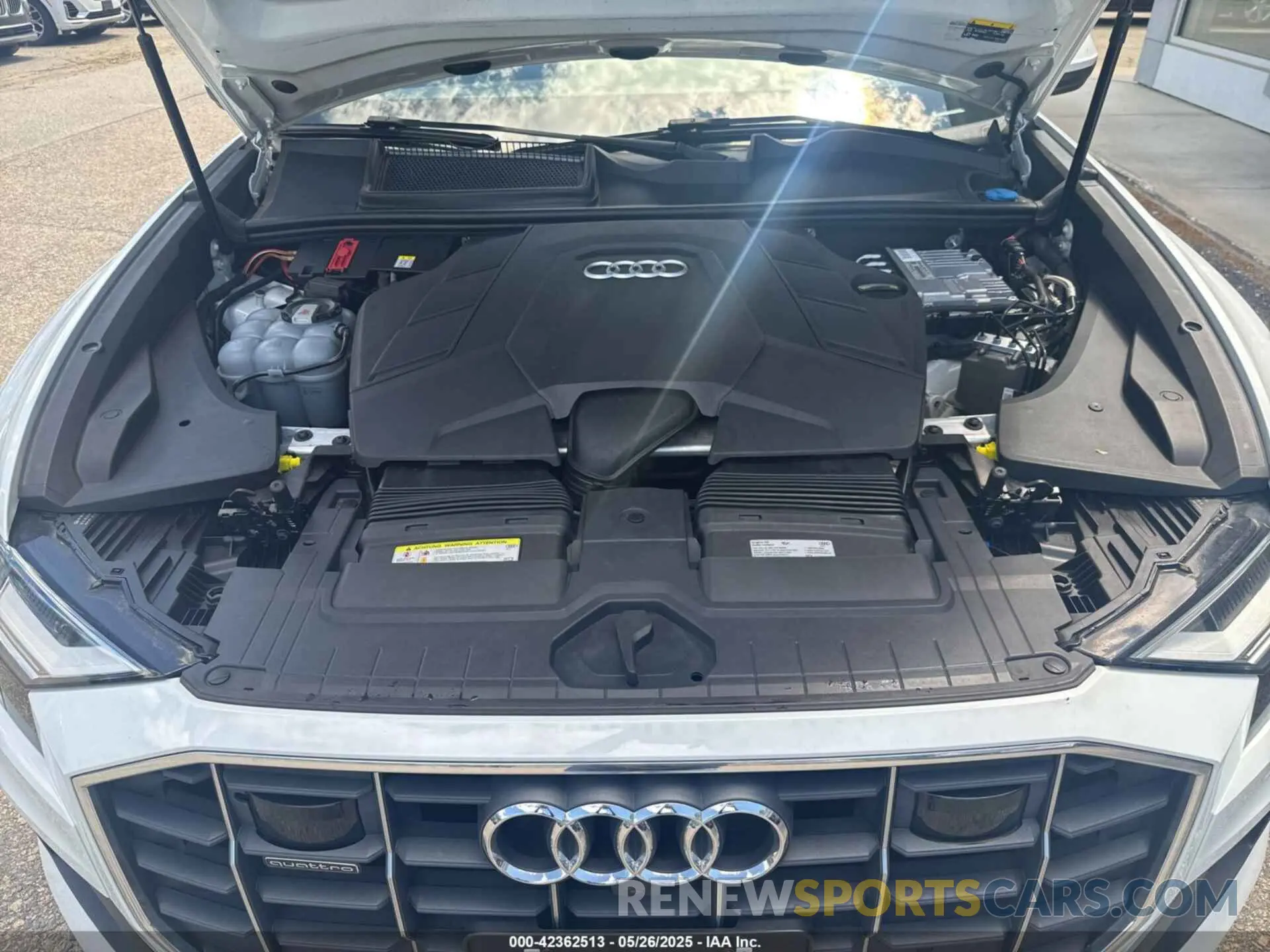 10 Photograph of a damaged car WA1BVAF15KD028897 AUDI Q8 2019
