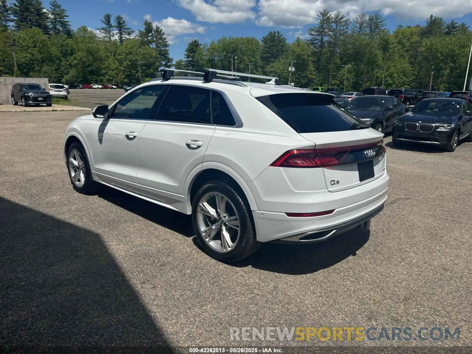 3 Photograph of a damaged car WA1BVAF15KD028897 AUDI Q8 2019