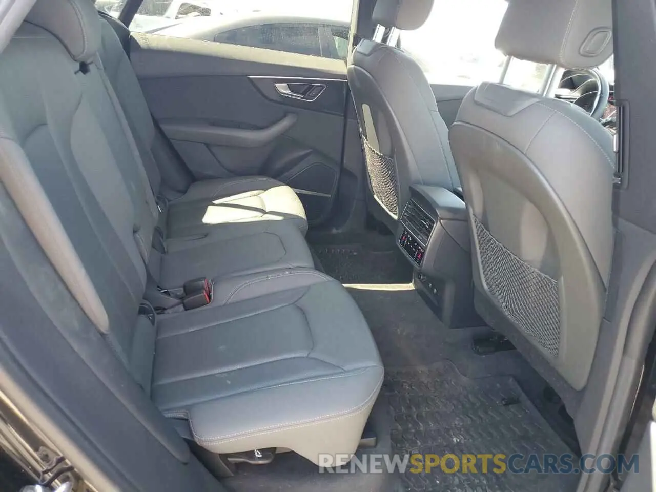 11 Photograph of a damaged car WA1BVAF17KD020767 AUDI Q8 2019