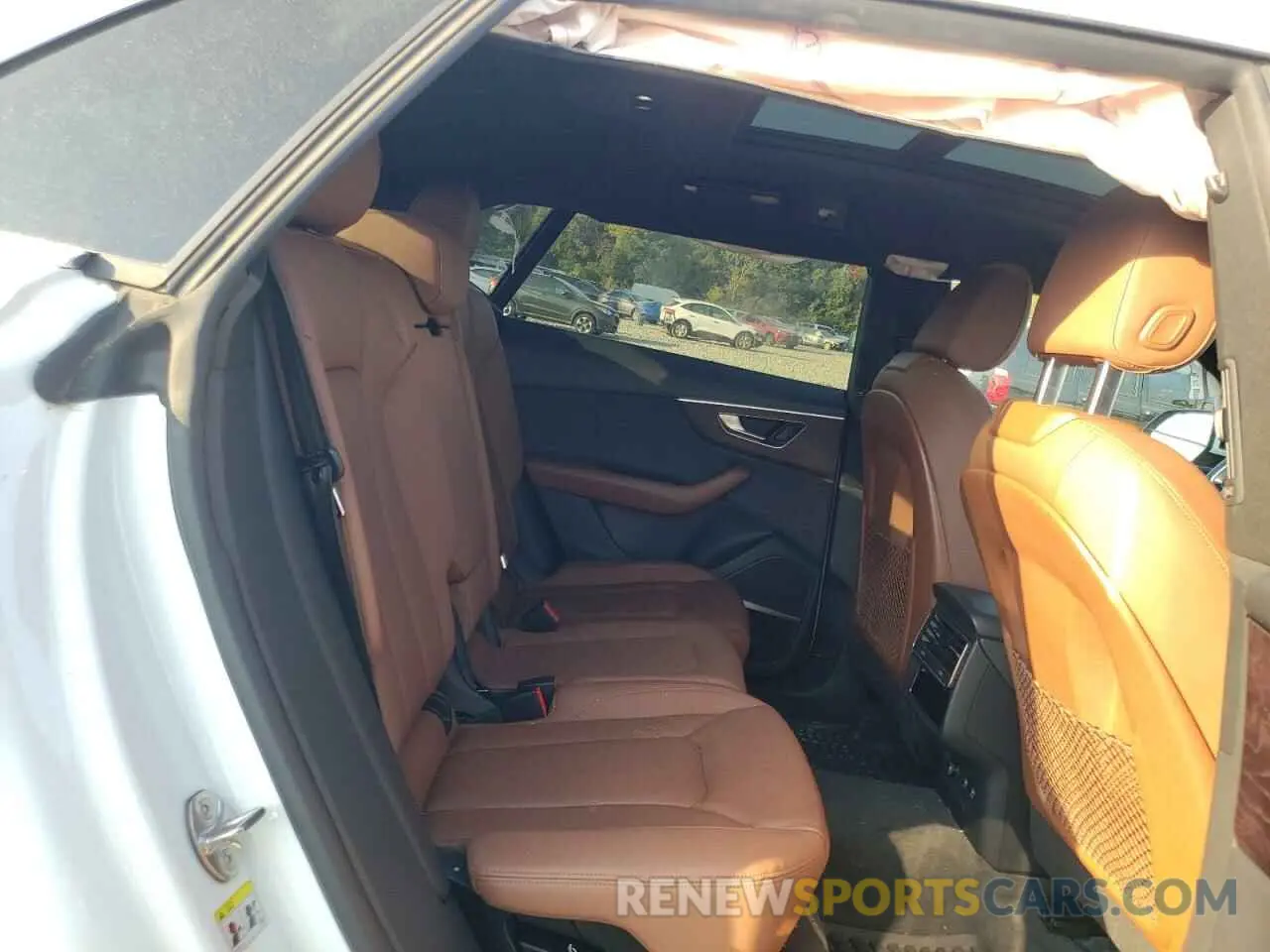 11 Photograph of a damaged car WA1BVAF18KD009390 AUDI Q8 2019