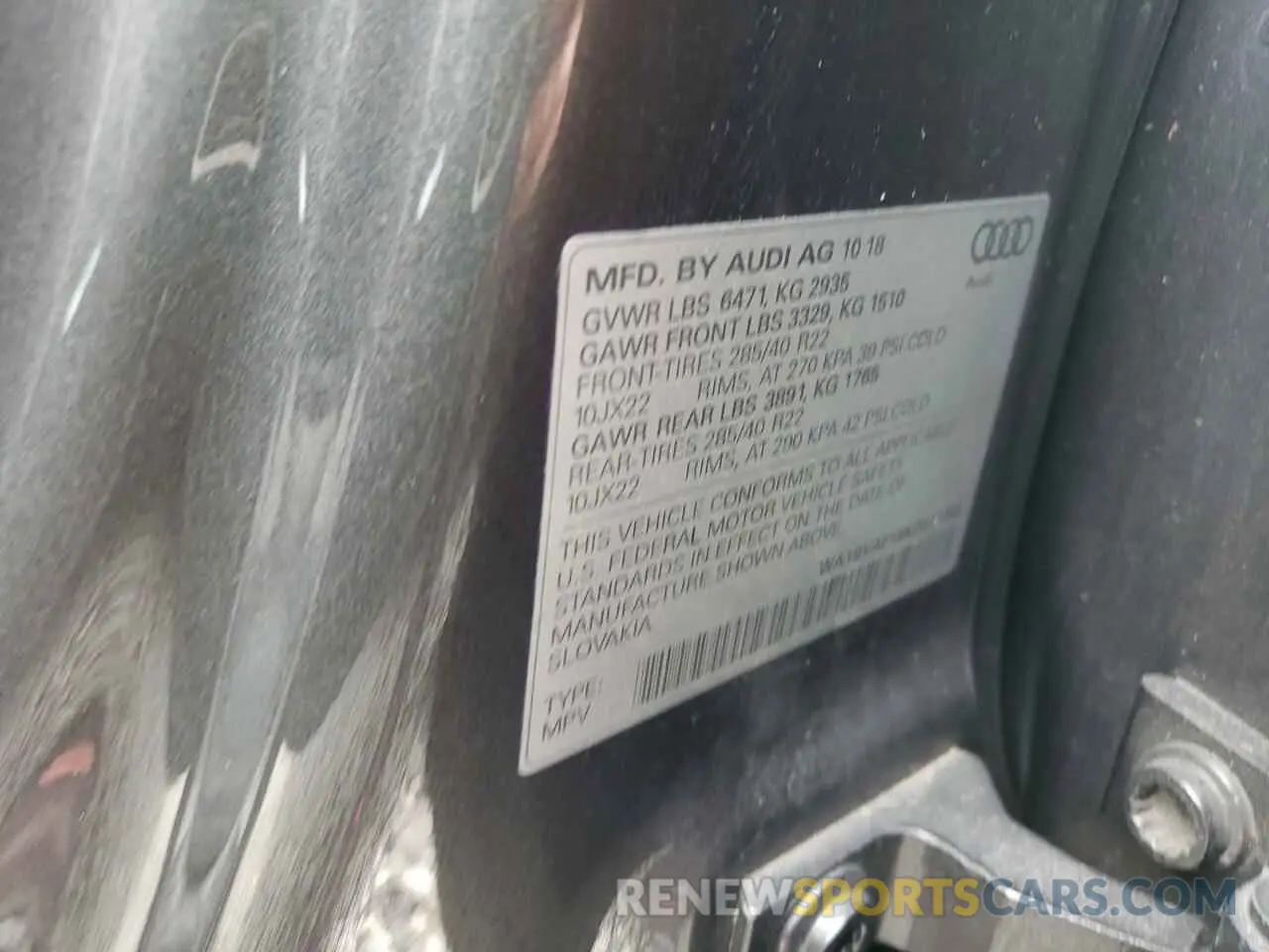 10 Photograph of a damaged car WA1BVAF18KD011382 AUDI Q8 2019
