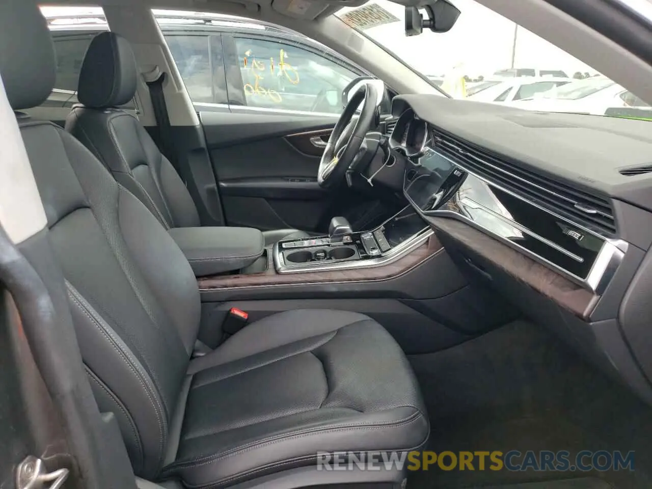 5 Photograph of a damaged car WA1BVAF18KD011382 AUDI Q8 2019