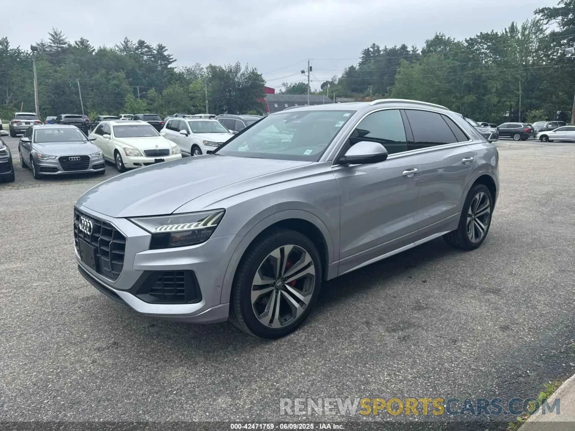 2 Photograph of a damaged car WA1BVAF19KD030815 AUDI Q8 2019