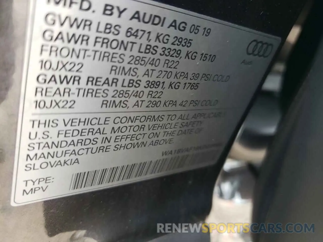 10 Photograph of a damaged car WA1BVAF19KD039868 AUDI Q8 2019
