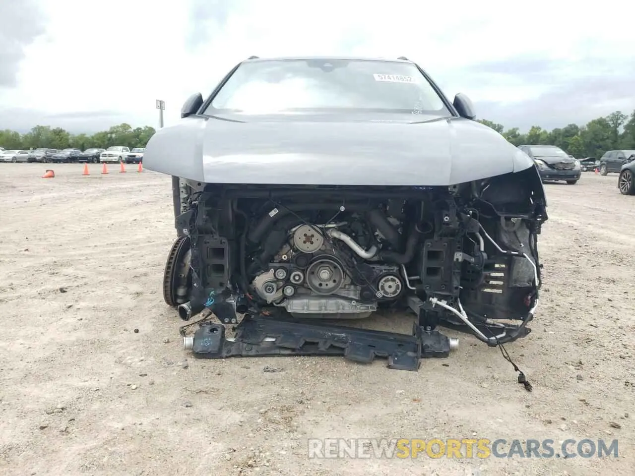 9 Photograph of a damaged car WA1BVAF19KD039868 AUDI Q8 2019