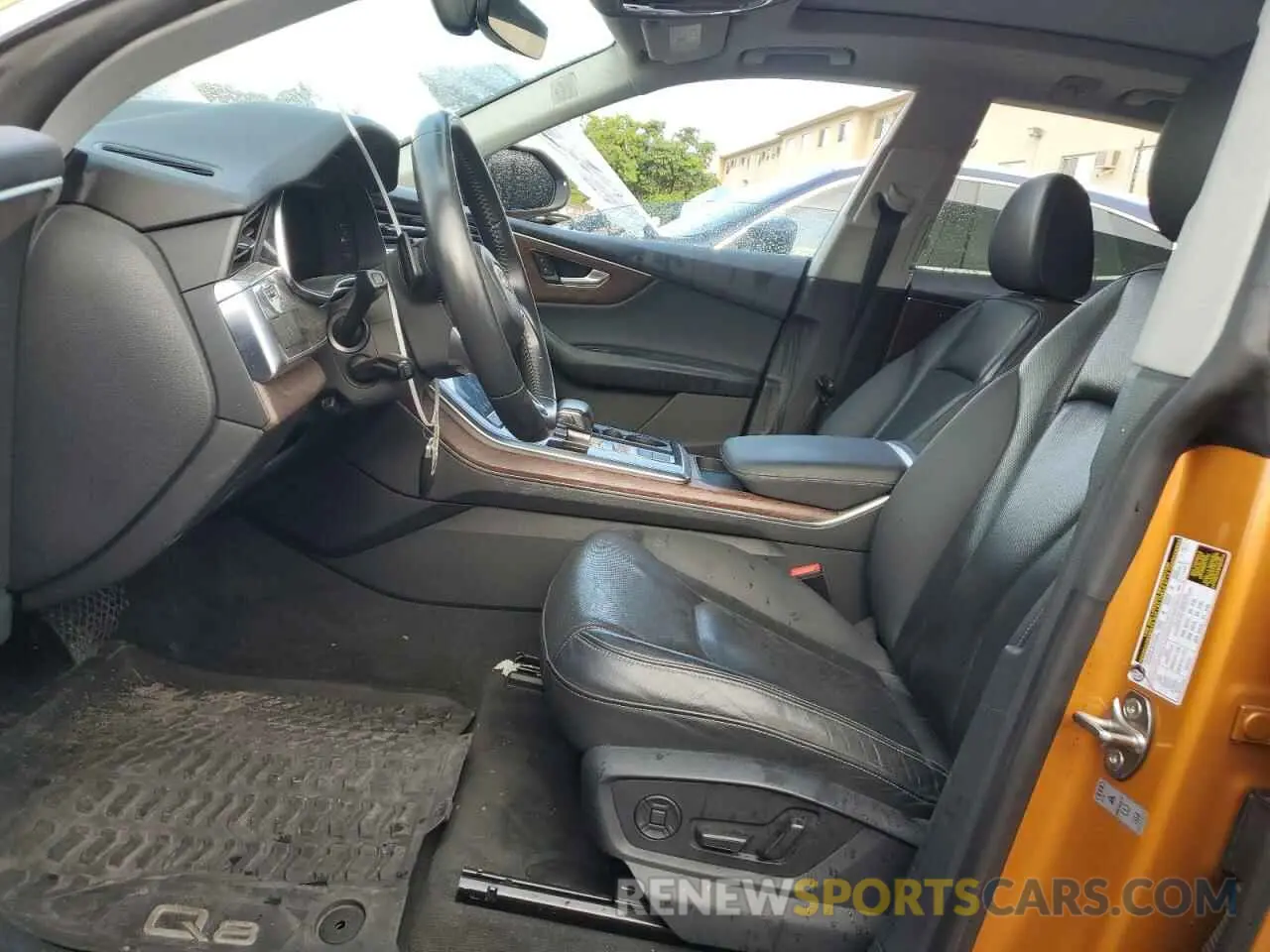 7 Photograph of a damaged car WA1BVAF1XKD013117 AUDI Q8 2019