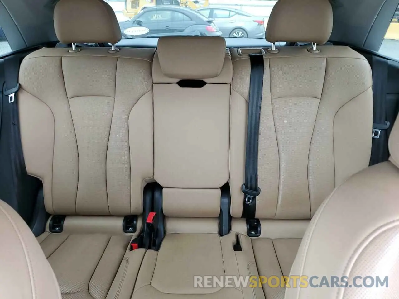 10 Photograph of a damaged car WA1BVAF1XKD017992 AUDI Q8 2019