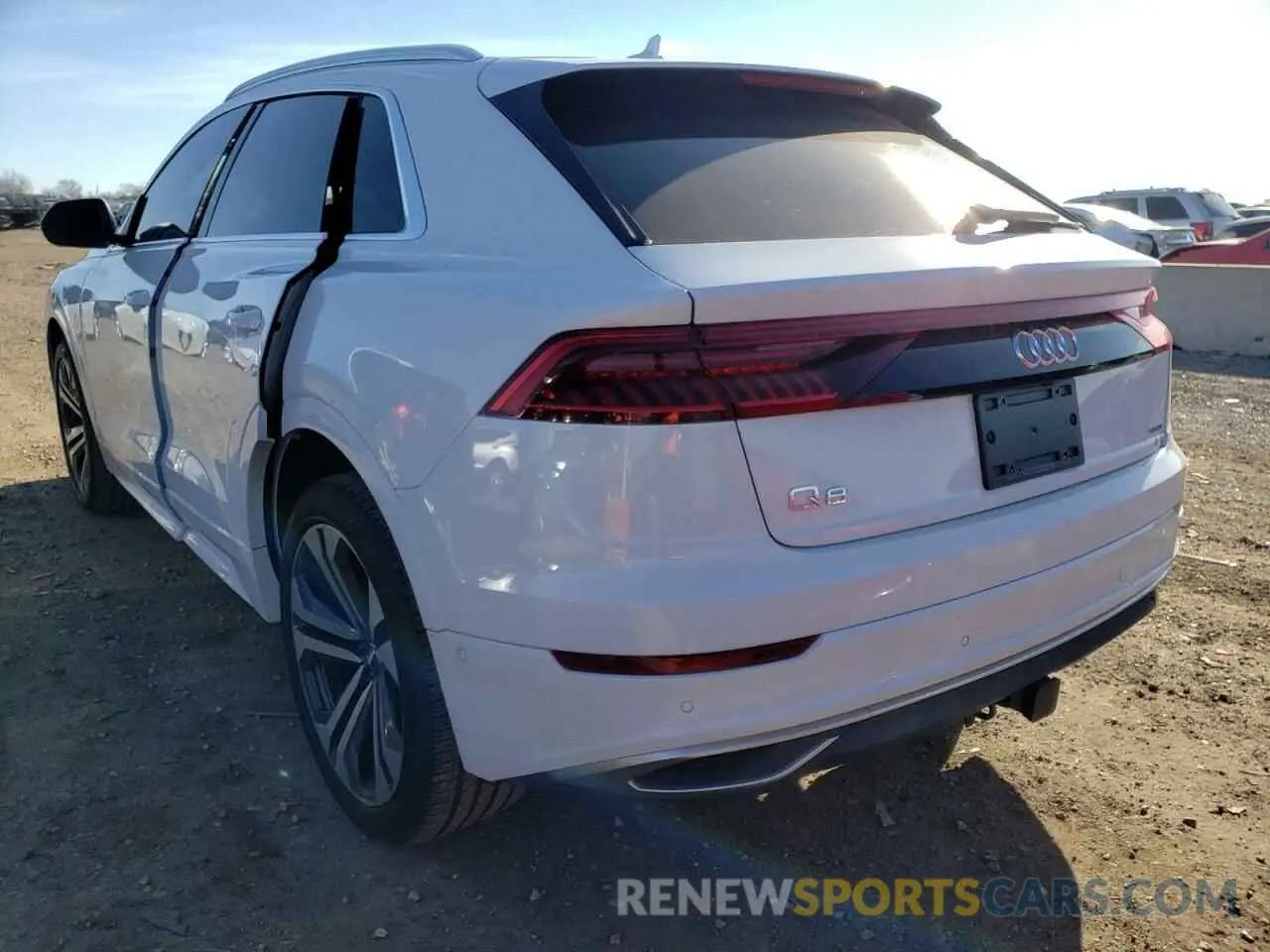 2 Photograph of a damaged car WA1BVAF1XKD036302 AUDI Q8 2019